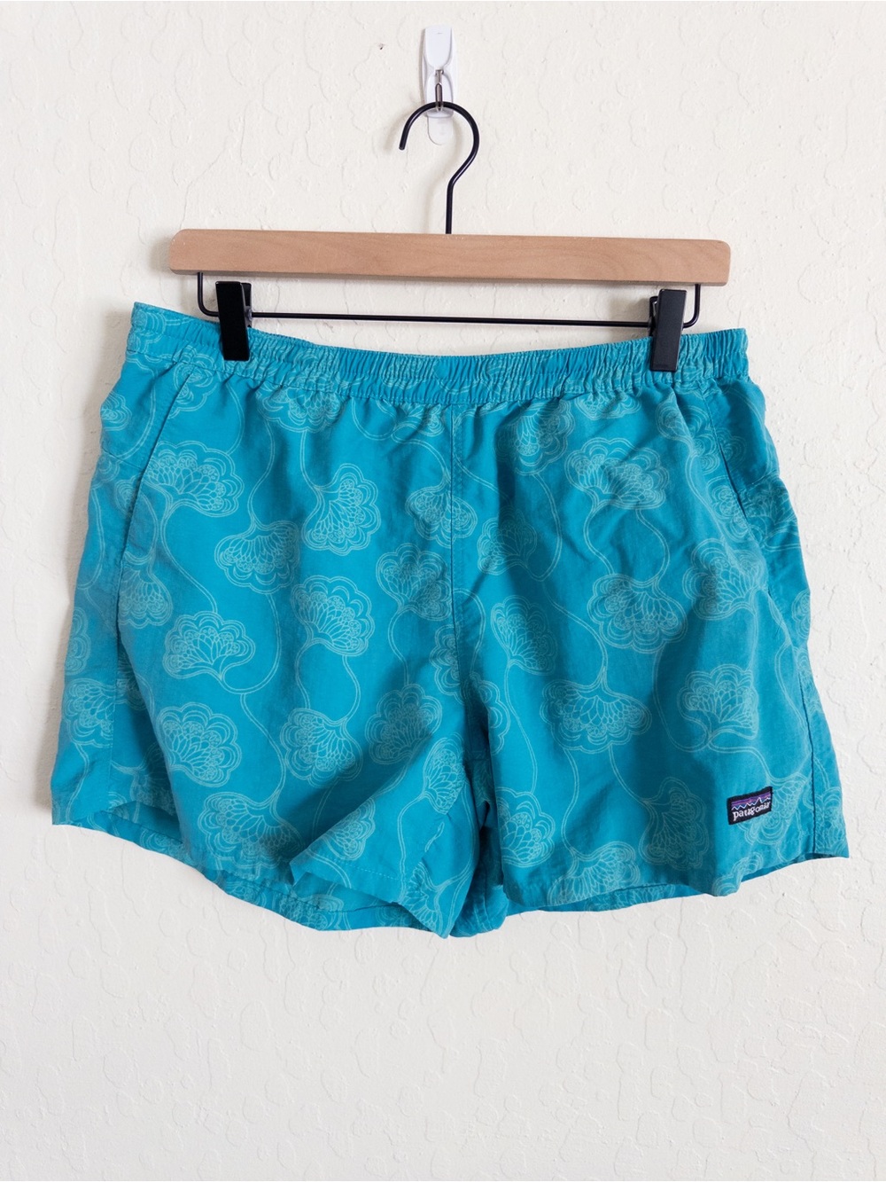 Patagonia Womens Baggies Shorts Small Rare Vintage Blue Floral Nylon Outdoor